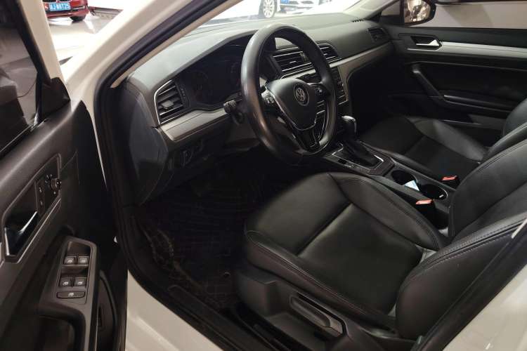 Used Volkswagen Lamando 2019 230TSI DSG Fashion Edition China V Standard
