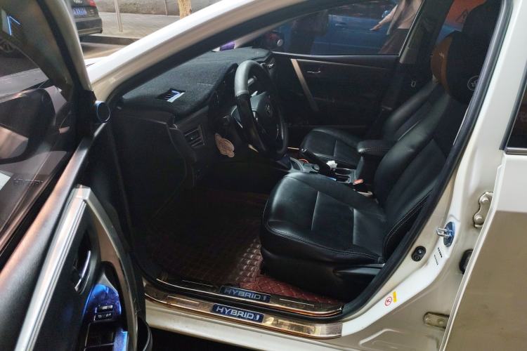 Used Toyota Corolla 2016 Dual-Engine 1.8L E-CVT Pioneer Edition