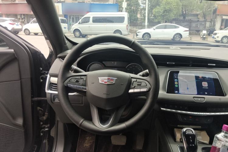 Used Cadillac XT4 2021 28T Two-Wheel Drive Leading Version Steering Wheel