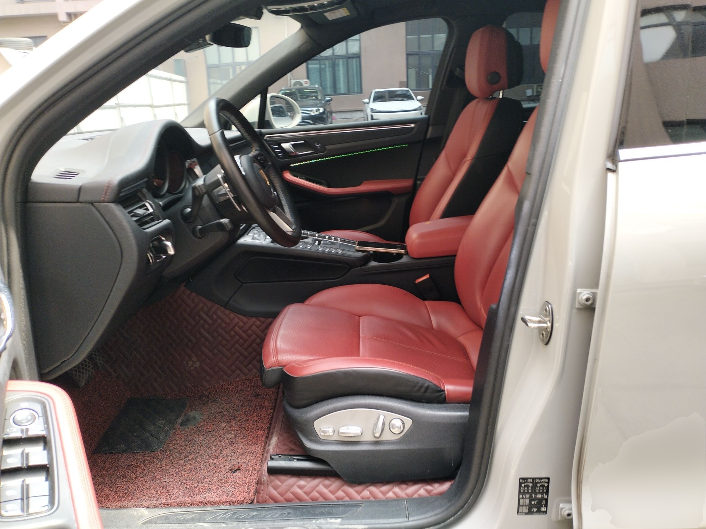 Interior delantero