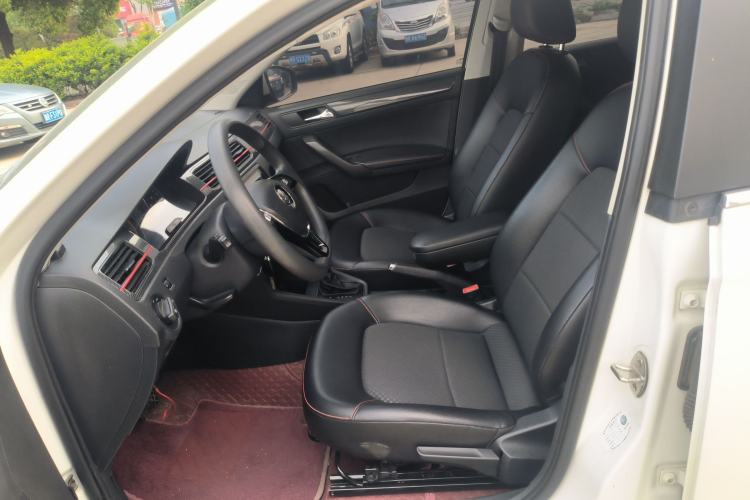 Used Volkswagen Santana 2017 Haval H9 1.6L Automatic Comfort Edition Left Front Seat