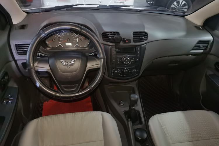 Used Wuling Hongguang 2020 1.2L S Base Model China VI LSI
