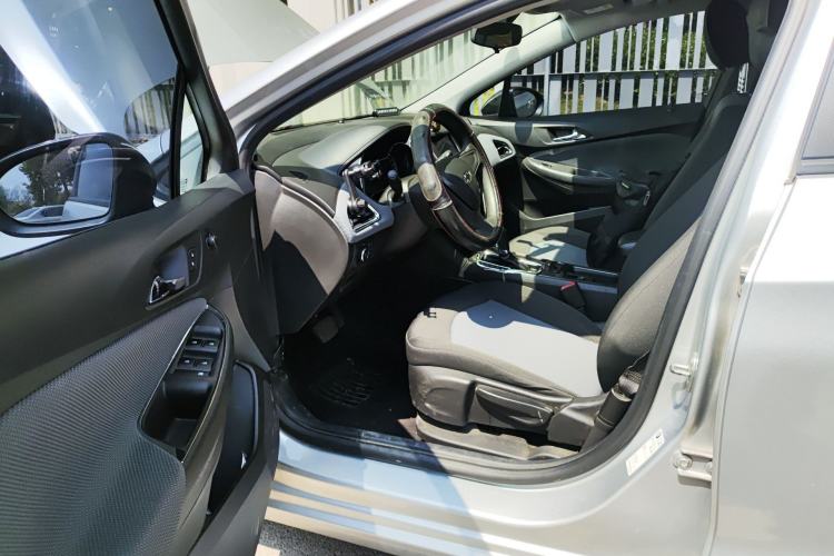 Used Chevrolet Cruze 2018 Redline 320 Automatic Pioneer Edition
