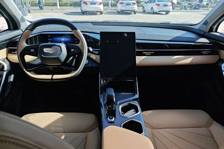 Used Geely Auto FX11 2023 1.5TD DCT Prestige Edition
