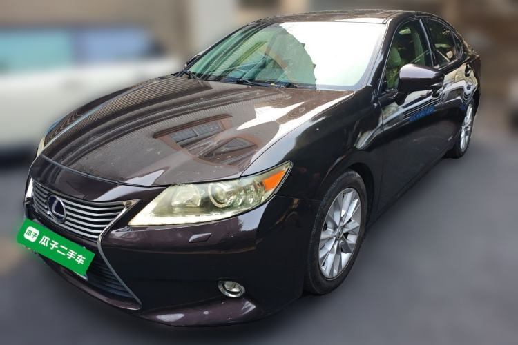 Used Lexus ES 2013 300h Elite Edition