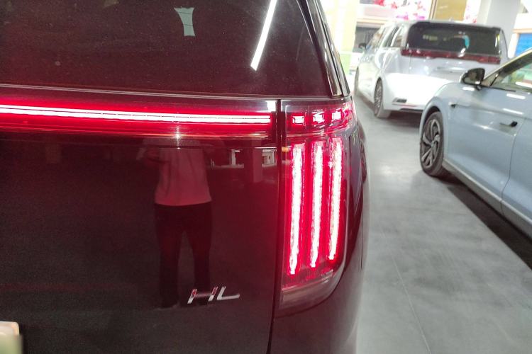 Used Hyptec HL 2025 700 Ultra Six-Seater All-Wheel-Drive LiDAR Version
