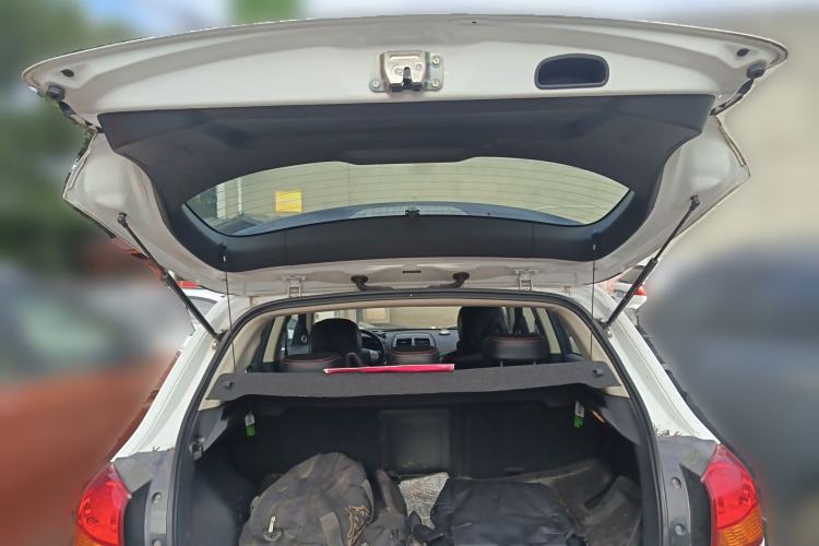 Used Mitsubishi ASX 2018 2.0L CVT Two-Wheel Drive Smart Orange Edition Trunk