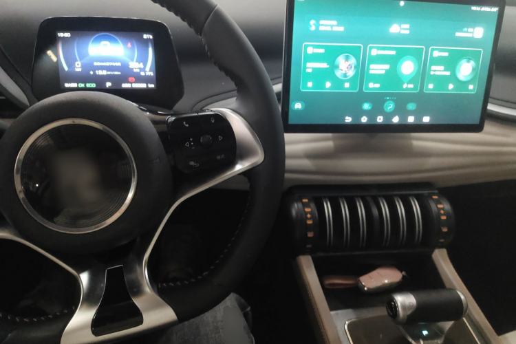 Used BYD Yuan PLUS 2024 Honor Edition 430KM Leading Model Center Console