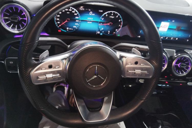 Used Mercedes-Benz A-Class 2021 A 200 L Sport Sedan Fashion Model
