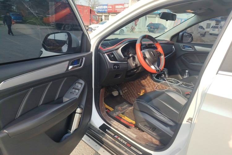 Used Roewe RX5 2019 20T Two-Wheel Drive Automatic Ali Smart Connectivity Platinum Edition
