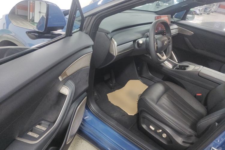 Used ONVO L60 2024 60 kWh Rear-Drive Version