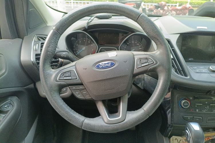 Used Ford Kuga 2018 Facelifted EcoBoost 180 Two-Wheel Drive Luxury Wing Edition Steering Wheel