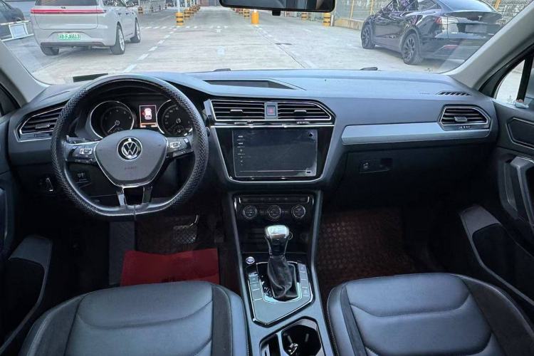 Used Volkswagen Tiguan L 2021 330TSI Automatic Two-Wheel Drive Smart Edition