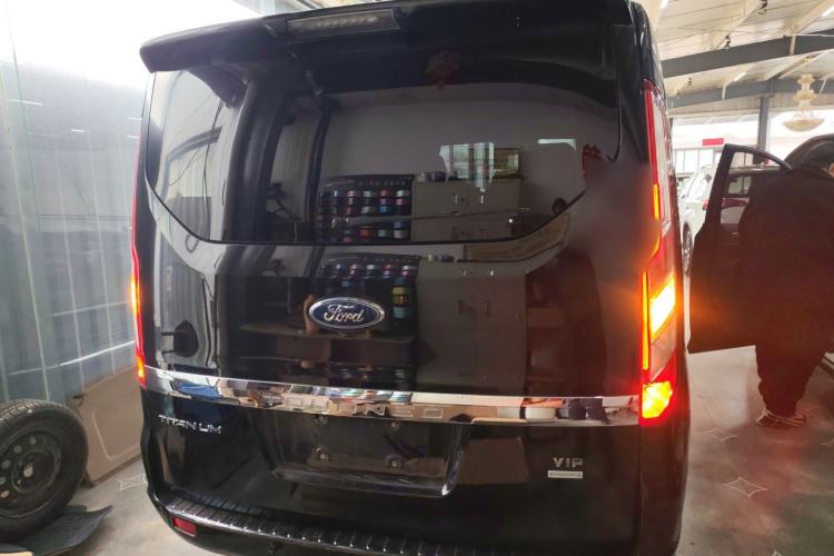 Used Ford Tourneo Custom 2017 2.0T Automatic Business Class Version
