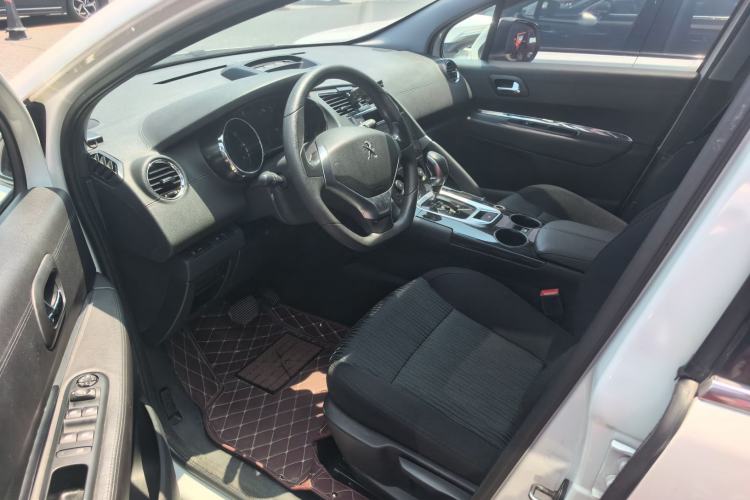 Used Peugeot 3008 2015 2.0L Automatic Classic Edition