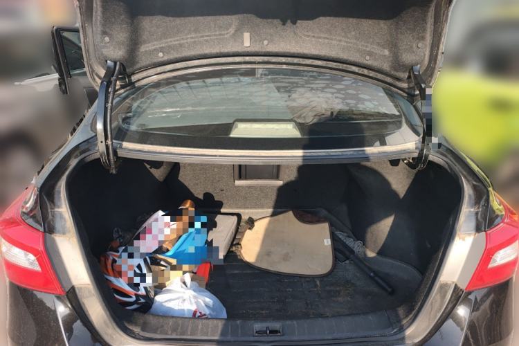 Used Nissan Sylphy 2016 1.6 XL CVT Deluxe Edition Trunk