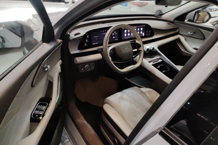 Used EXEED Stellar C-DM 2024 1.5T Long-Range Pro
