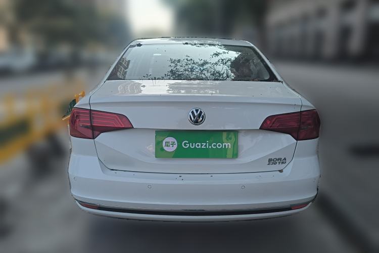 Used Volkswagen Bora 2016 1.6L Manual Comfort Model
