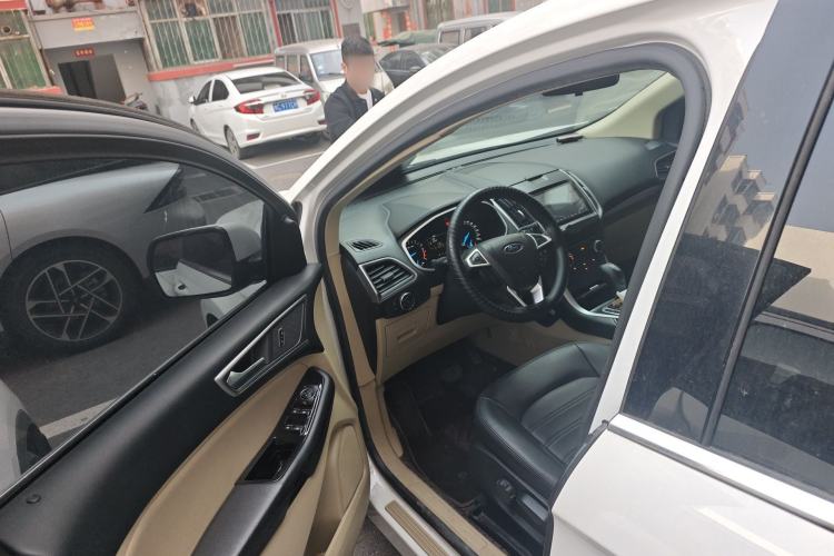 Used Ford Edge 2016 EcoBoost 245 Two-Wheel-Drive Titanium 5-Seater
