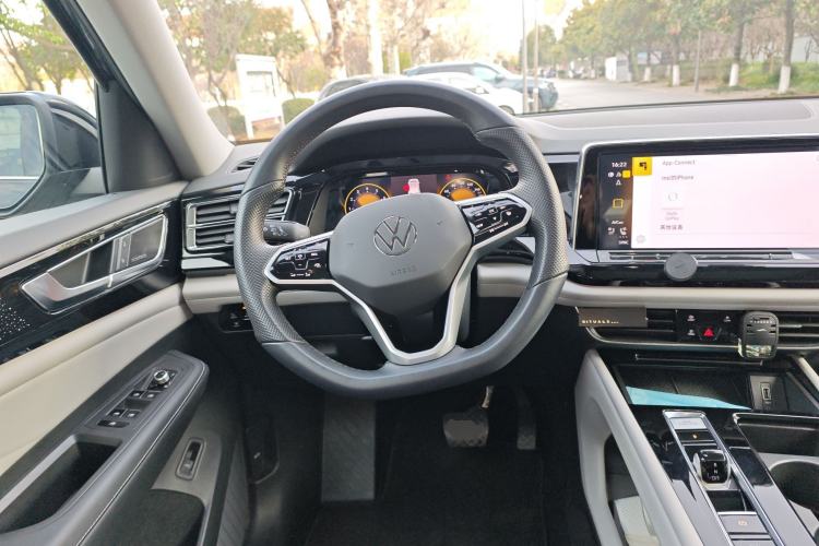 Used Volkswagen Teramont 2022 530 V6 Four-Wheel Drive Prestige Flagship Edition
