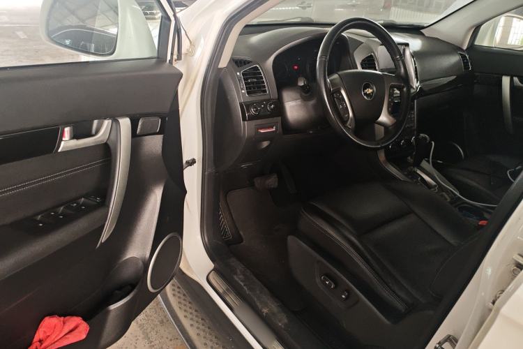 Used Chevrolet Captiva 2014 2.4L 4x4 Flagship Edition 7 Seats
