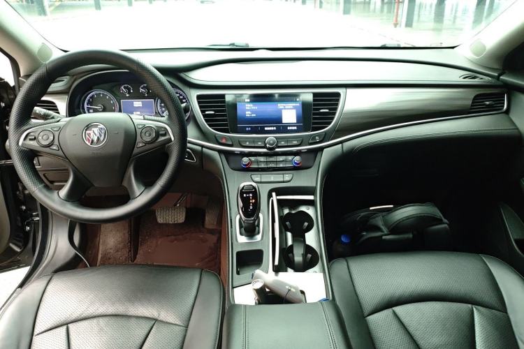 Used Buick LaCrosse 2021 652T Luxury Model Center Console