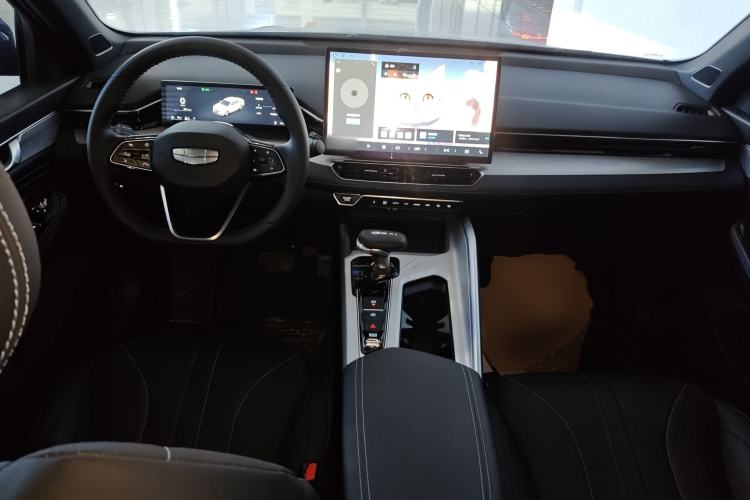 Used Geely Auto Preface 2025 Dongfang Yao 1.5TD Kunlun Edition Center Console