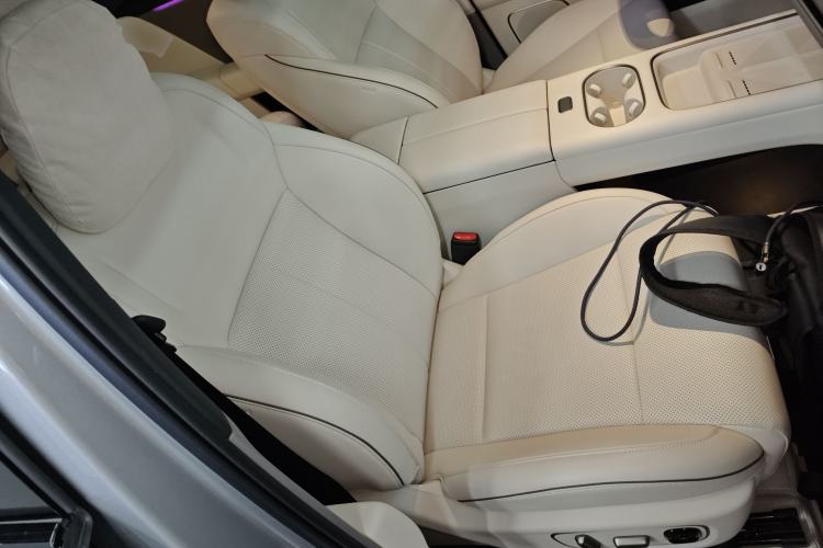 Used Li Auto Li Auto i6 2025 Model Two-Wheel-Drive Standard Type
