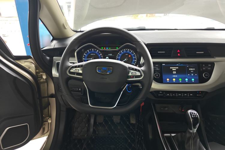 Used Geely Auto Vision X3 2019 Upgraded Model 1.5L Manual Elite Version
