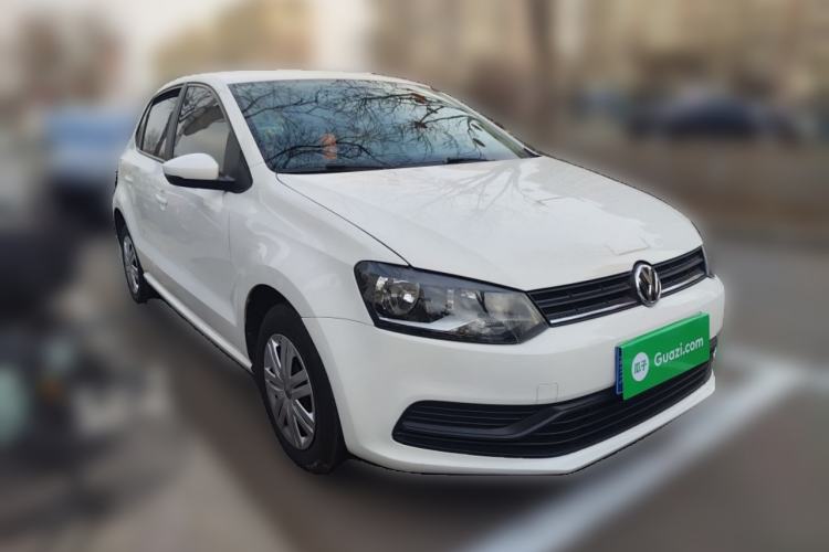 Used Volkswagen Polo 2016 1.4L Automatic Trendy Model Front Right 45 Deg