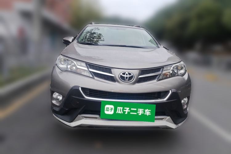 Used Toyota RAV4 2015 2.0L CVT Two-Wheel Drive Fashion Edition