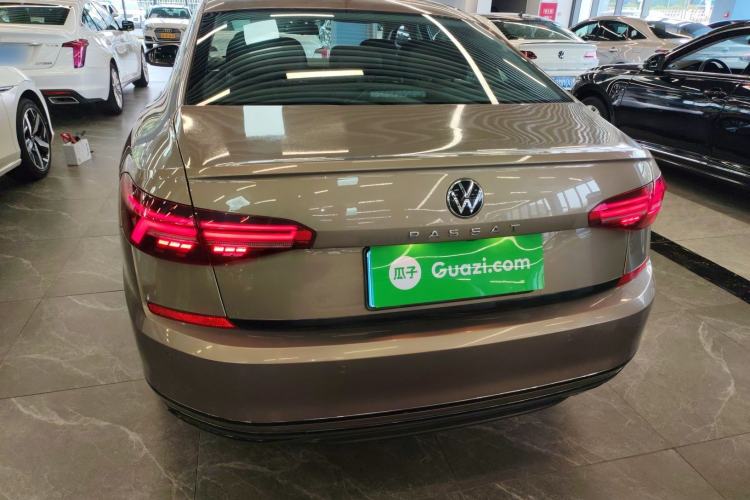 Used Volkswagen Passat 2020 330TSI Luxury Edition China VI
