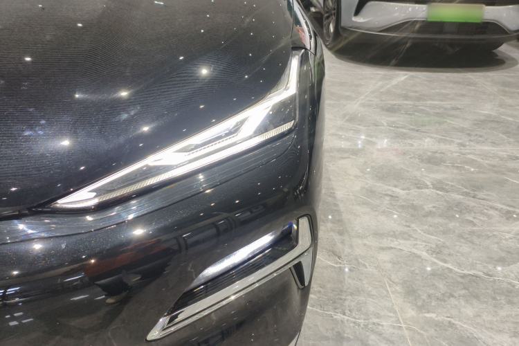 Used Geely Galaxy 8 2025 130km EM-i Deluxe Edition
