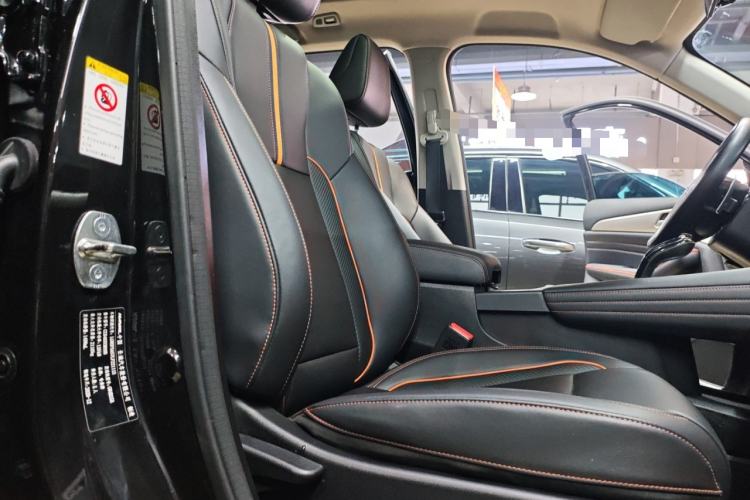 Used Haval F7 2021 1.5T Two-Wheel Drive iXuan Right Front Seat