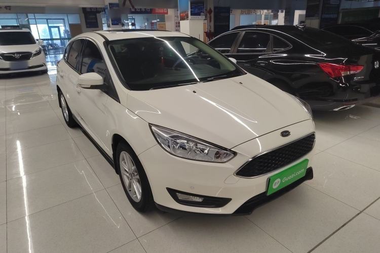 Used Ford Focus 2018 Hatchback Classic 1.6L Automatic Trendy SmartDrive Edition
