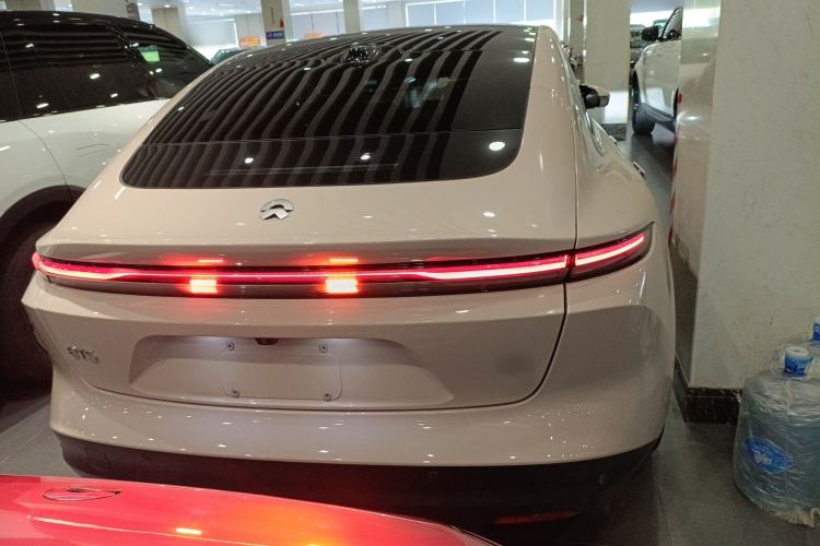 Used Nio ET5 2024 75 kWh Rear