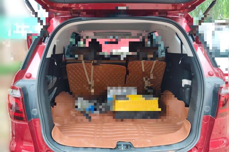 Used CHANGAN OSHAN CX70 2016 1.6L Manual Luxury Model Trunk