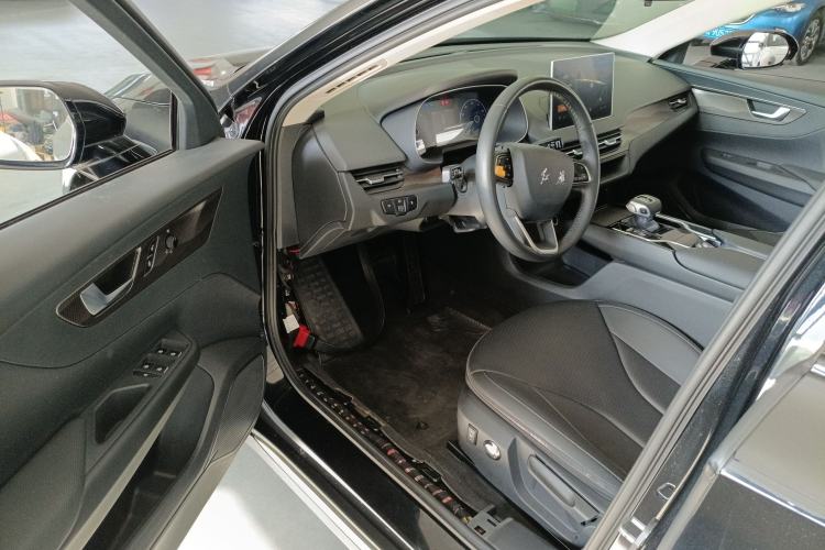 Used Hongqi E-QM5 2021 Charging Didi Edition