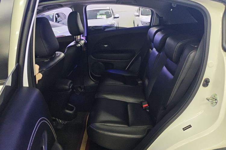 Used Honda Vezel 2020 1.5L CVT Pioneer Edition
