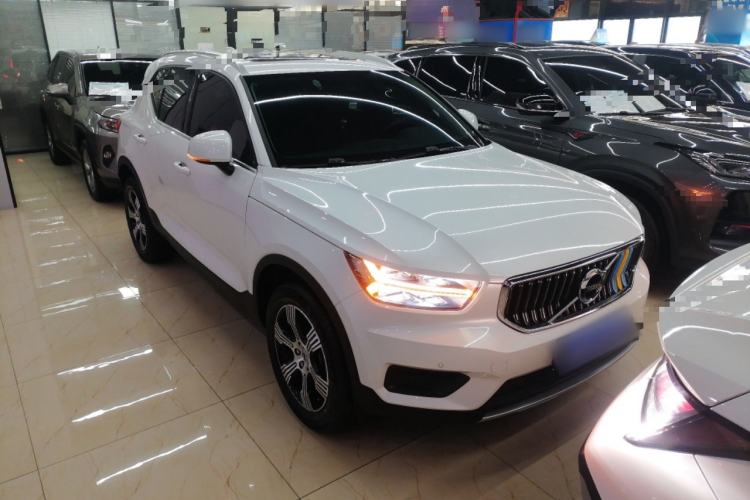 Used Volvo XC40 2021 T3 Zhiyuan Luxury Edition Front Right 45 Deg