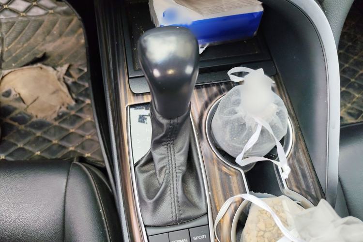 Used Toyota Camry 2019 Revised Version 2.5G Luxury Edition Gear Lever