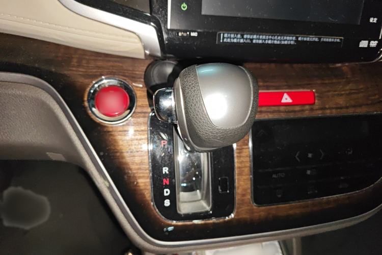 Used Honda Odyssey 2015 2.4L Supreme Edition
