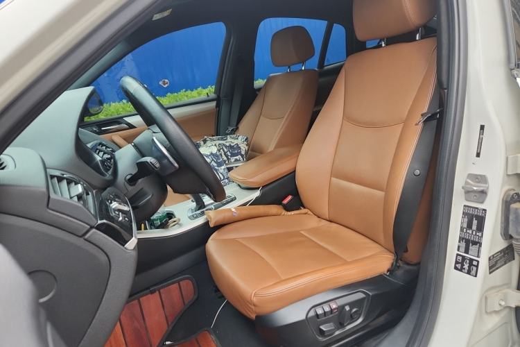 Used BMW X4  Left Front Seat