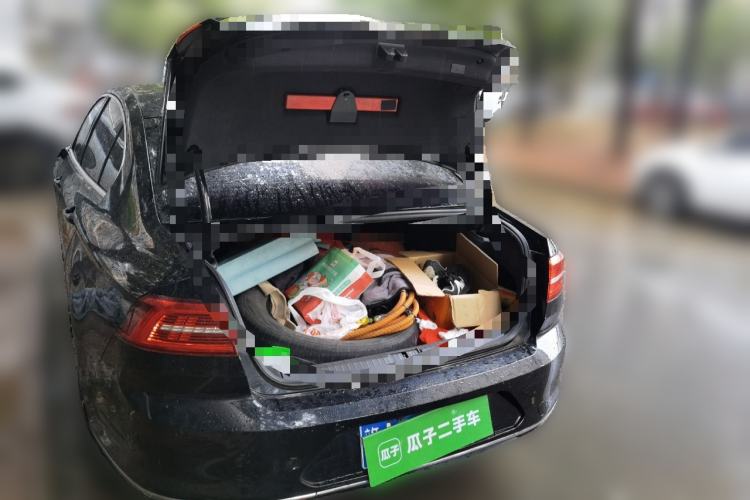 Used Volkswagen Magotan 2017 330TSI DSG Leading Model Trunk