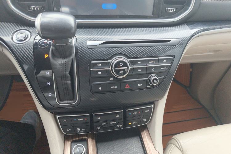 Used GAC Trumpchi M8 2018 320T Luxury Edition Interior 10