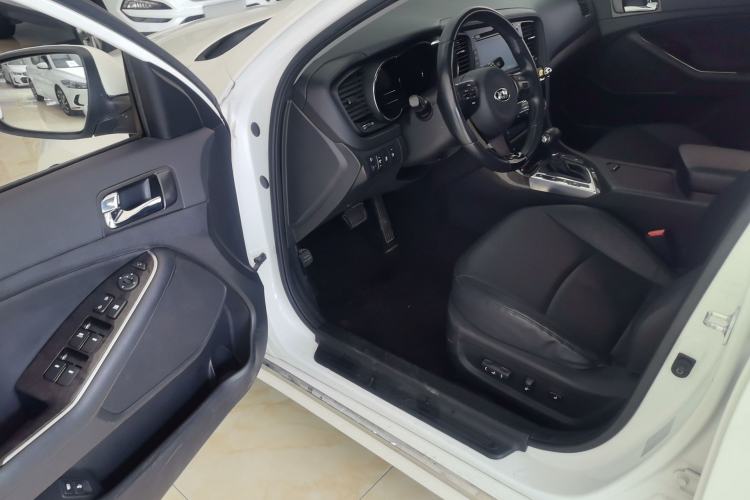 Used Kia K5 2015 2.0L Automatic LUX