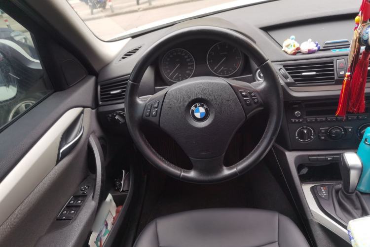 Used BMW X1 2012 sDrive18i Fashion Model
