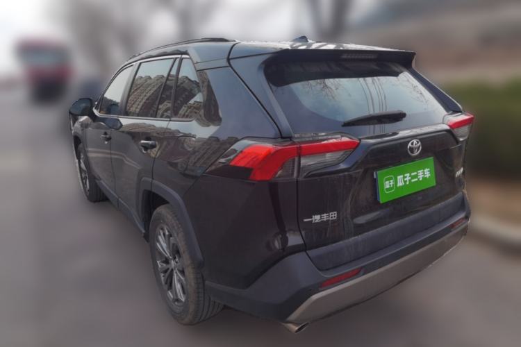 Used Toyota RAV4 2023 2.0L CVT Two-Wheel Drive Fashion Plus Edition
