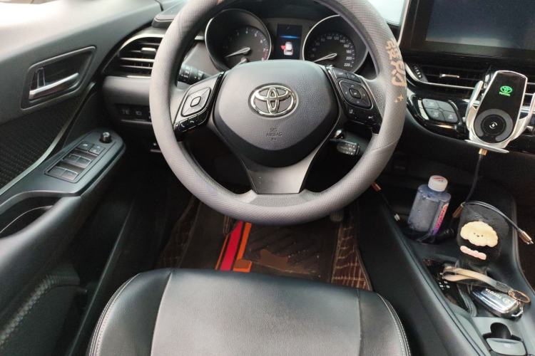 Used Toyota IZOA 2021 2.0L Yixing Version
