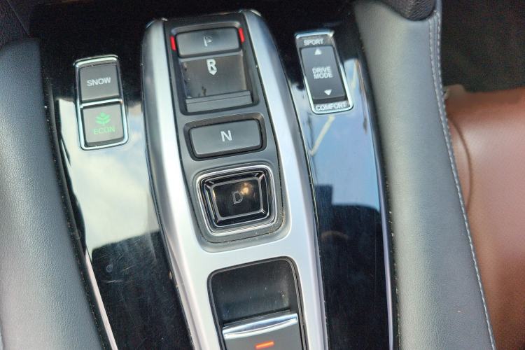 Used Honda UR-V 2017 370TURBO Four-Wheel Drive Prestige Edition China V Gear Lever